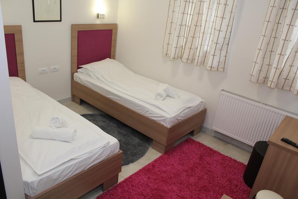 Wake Up Apartments And Rooms Belgrado Esterno foto