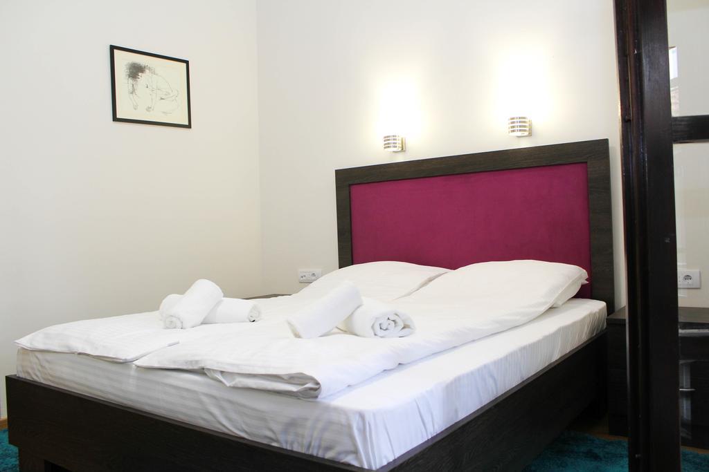 Wake Up Apartments And Rooms Belgrado Esterno foto