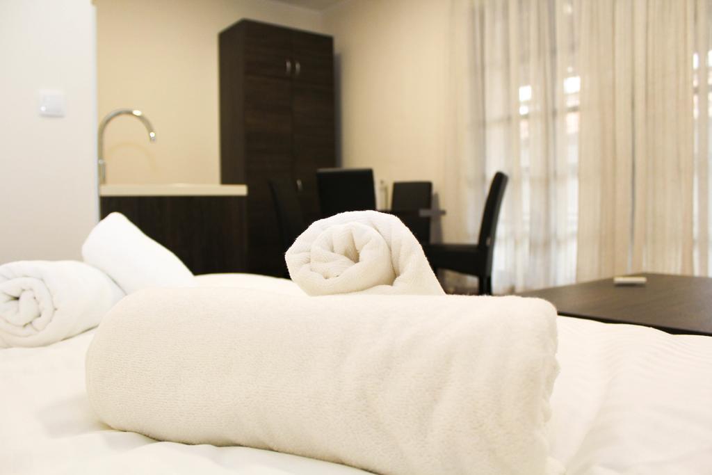 Wake Up Apartments And Rooms Belgrado Esterno foto