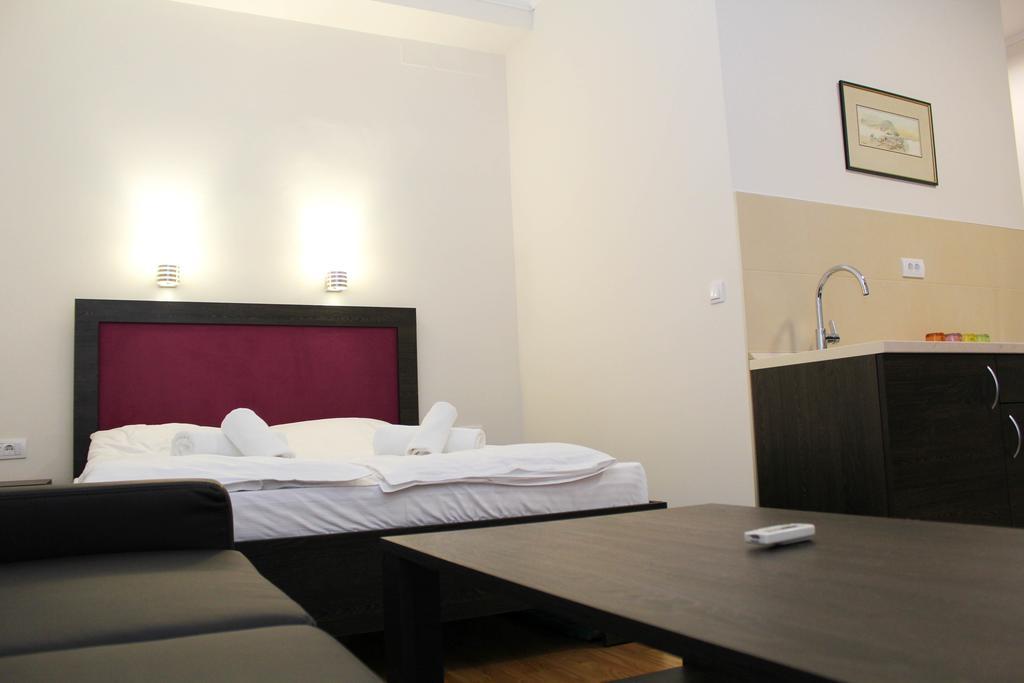 Wake Up Apartments And Rooms Belgrado Esterno foto