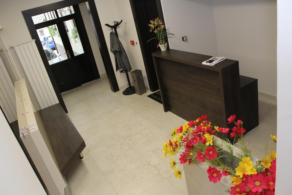 Wake Up Apartments And Rooms Belgrado Esterno foto