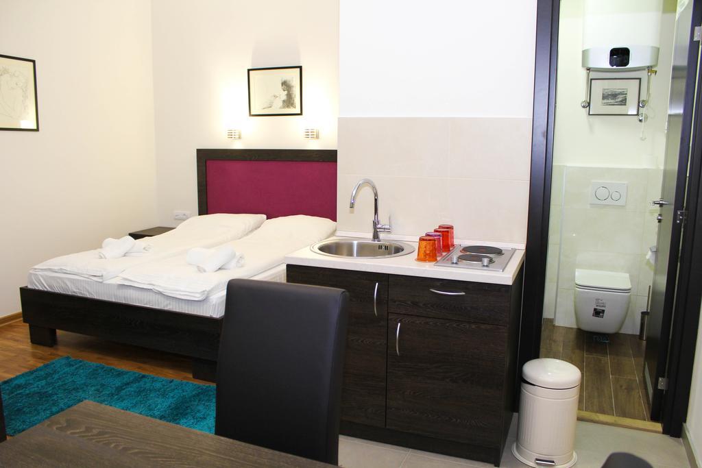 Wake Up Apartments And Rooms Belgrado Esterno foto