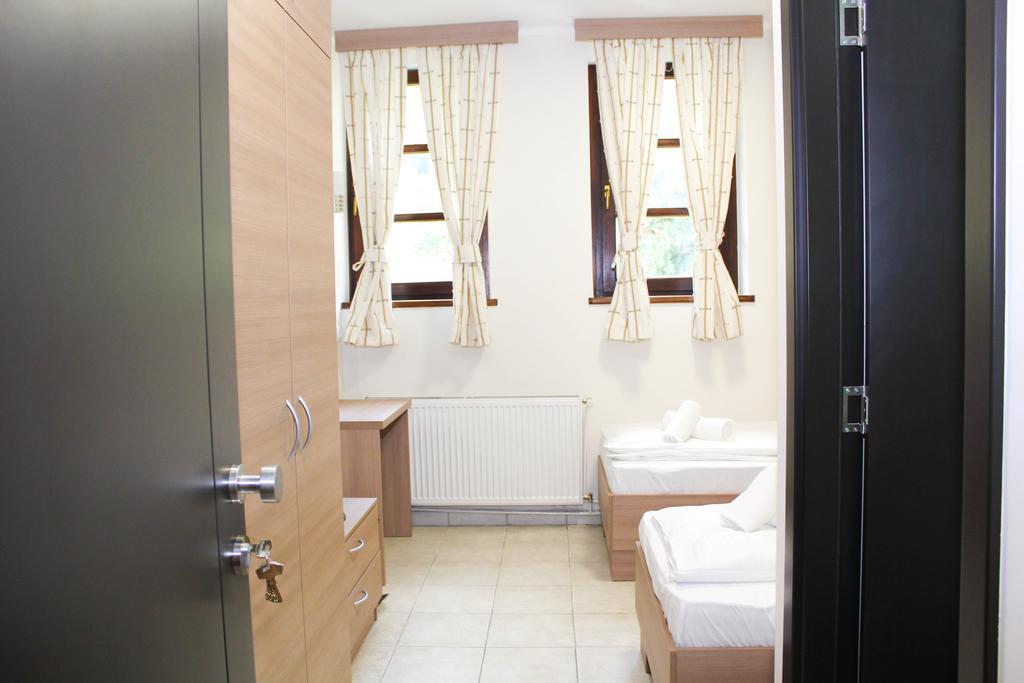 Wake Up Apartments And Rooms Belgrado Esterno foto