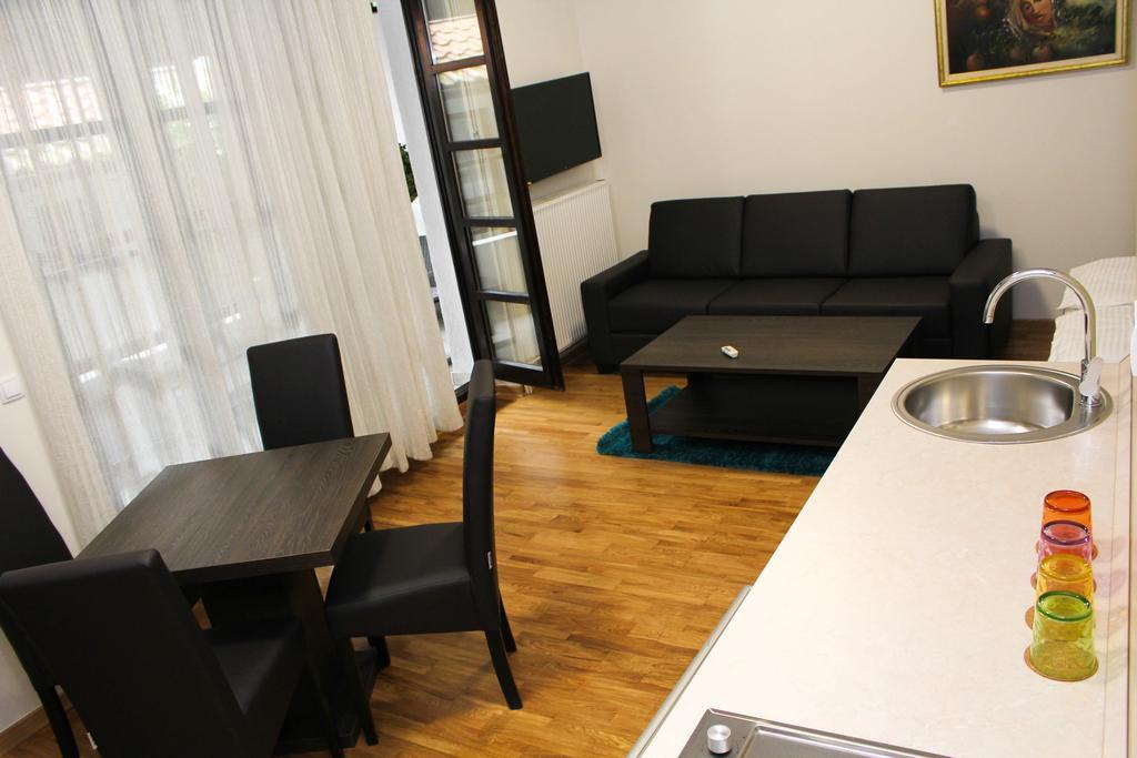 Wake Up Apartments And Rooms Belgrado Esterno foto