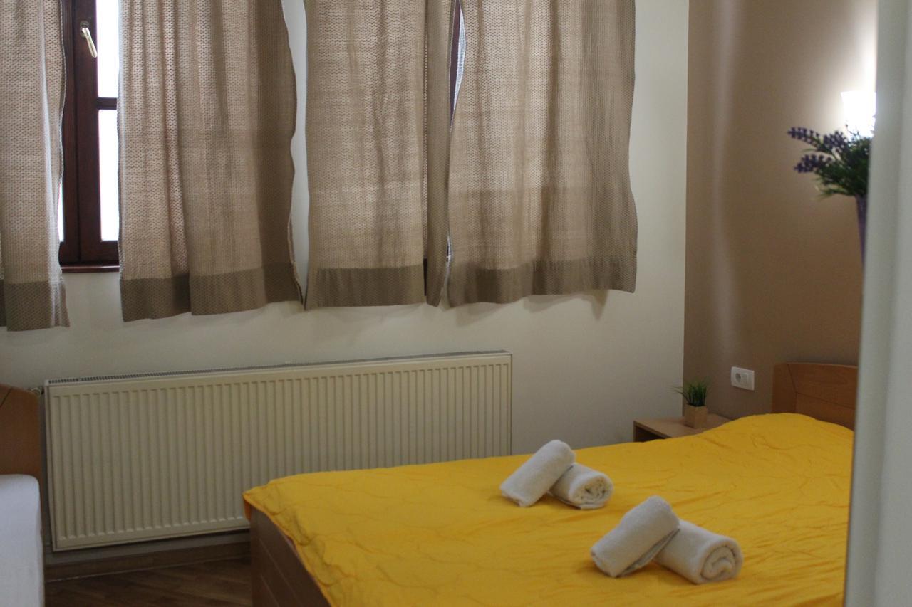 Wake Up Apartments And Rooms Belgrado Esterno foto