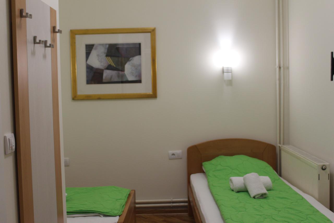 Wake Up Apartments And Rooms Belgrado Esterno foto